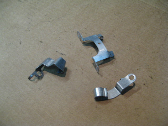 Pattes de maintien cablage moteur pour Yamaha 125 TDR modèle 4FU / 5AE