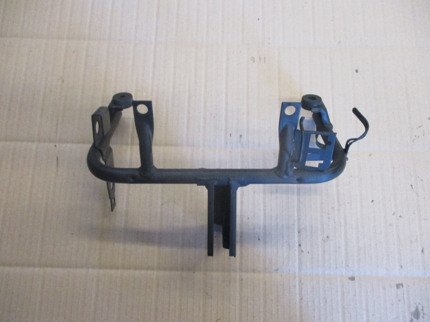 Araignée de phare pour Honda 650 Dominator - RD02