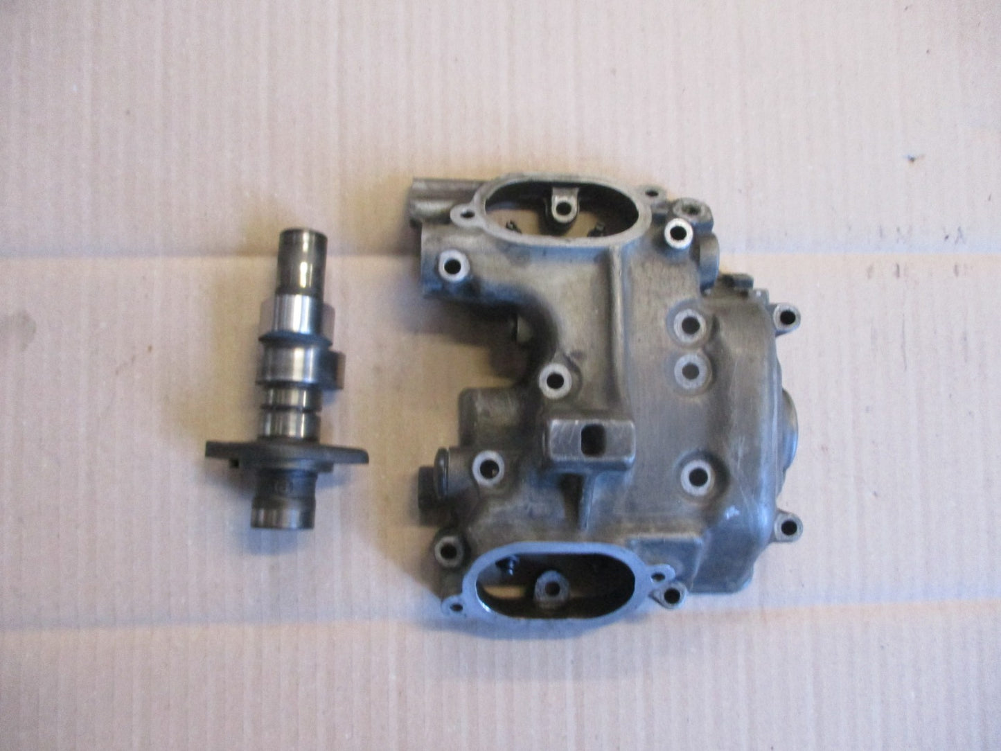 Arbre à cames + culbuteurs + cache culbuteurs pour Suzuki 600 DR - SN41A
