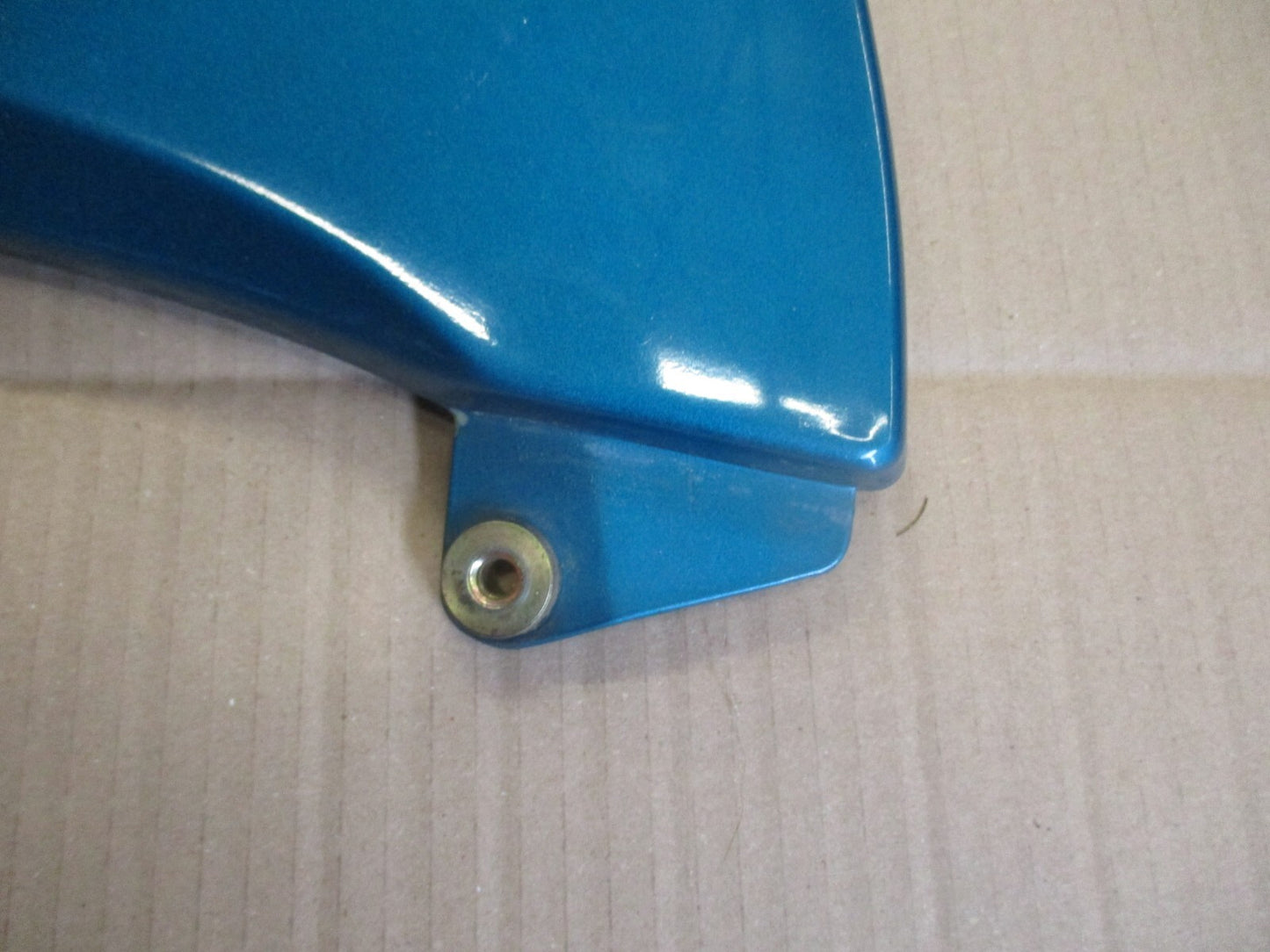 Flanc de carénage gauche pour Honda 125 NX Transcity - JD12