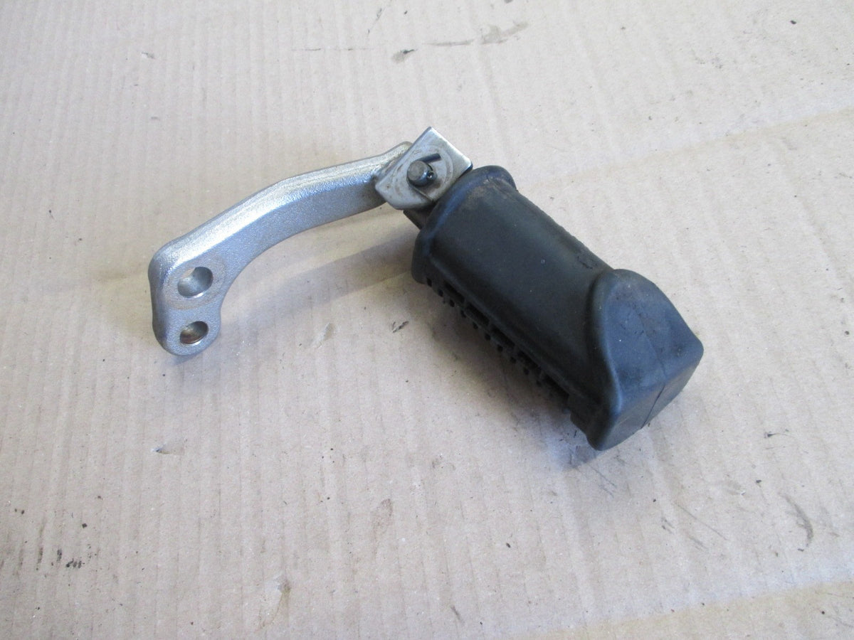 Cale pied avant gauche pour Suzuki 125 GN - NF41A
