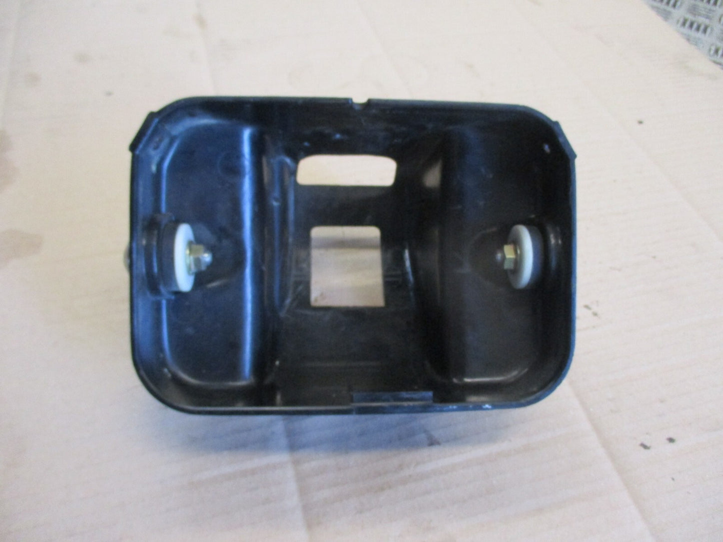 Cuvelage de phare + visserie de fixation pour Yamaha 125 TZR - 2RL