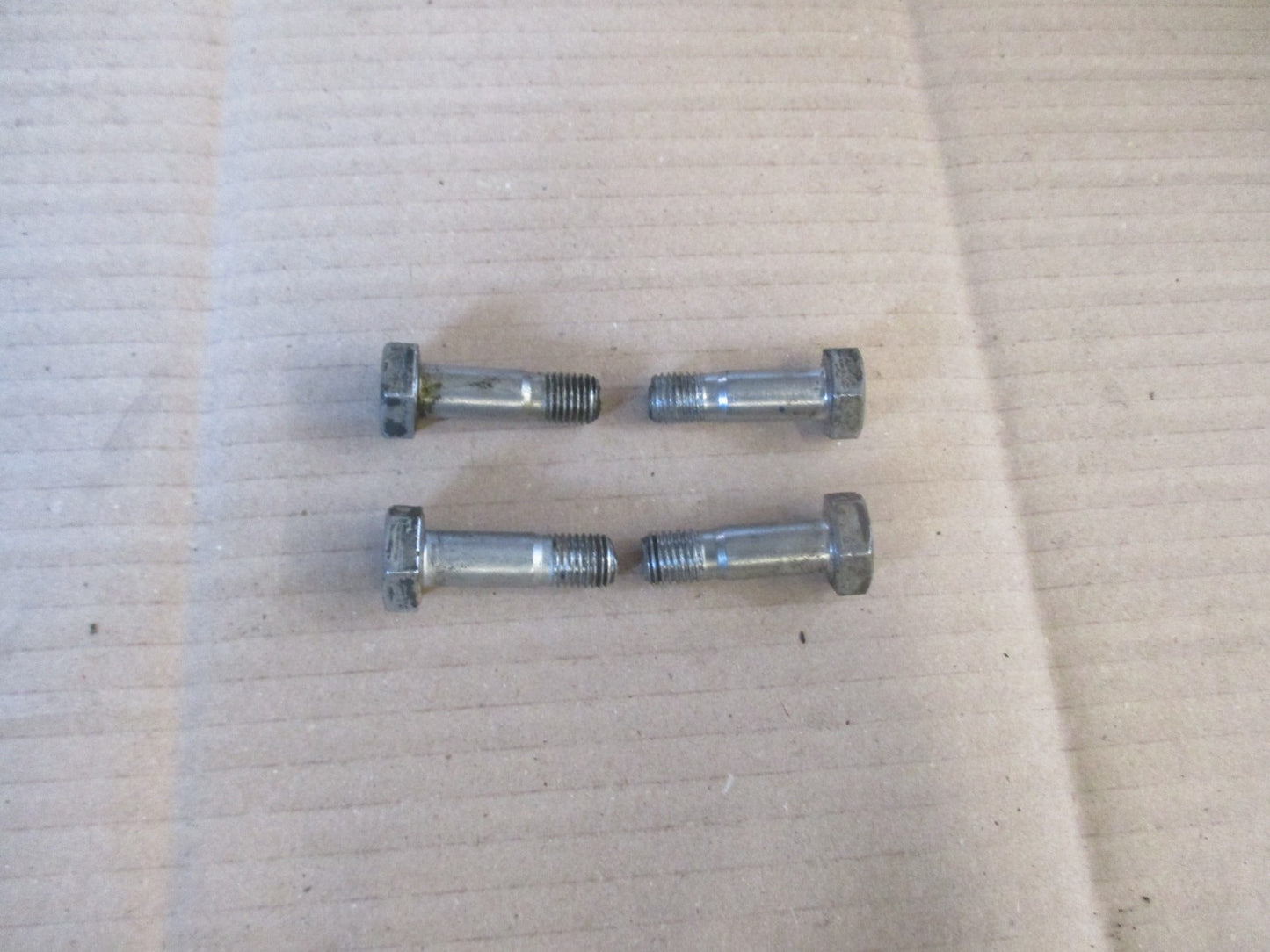 Vis de fixation amortisseurs pour Yamaha 125 DTF - DTE - 1F9