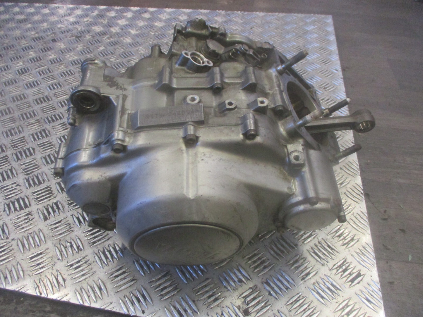 Bas moteur Yamaha 600 XTE - 3TB - commande d'embrayage sur bloc moteur