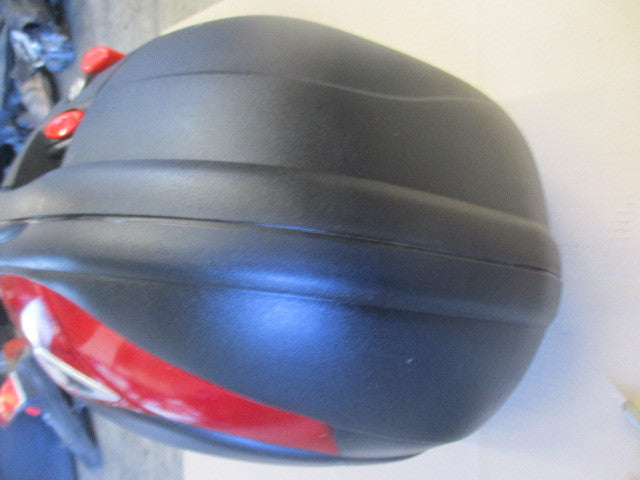 Top case + support GIVI, comme neuf, deux clés