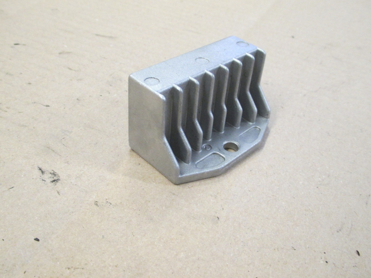 Régulateur pour Honda 125 CBF - JC40A
