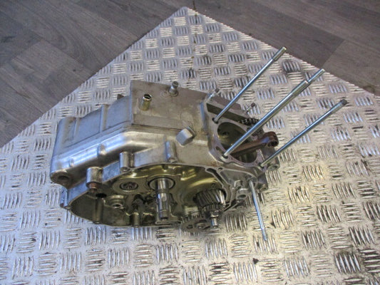 Bas moteur pour Suzuki 125 DR - SF44A