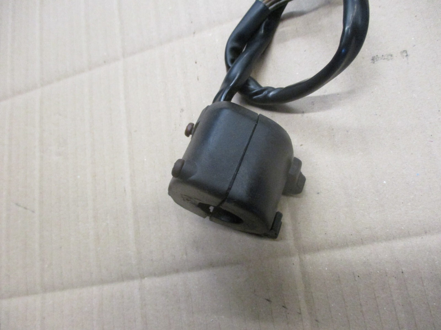 Commodo gauche pour Yamaha 600 XTE - XTK - 3TB