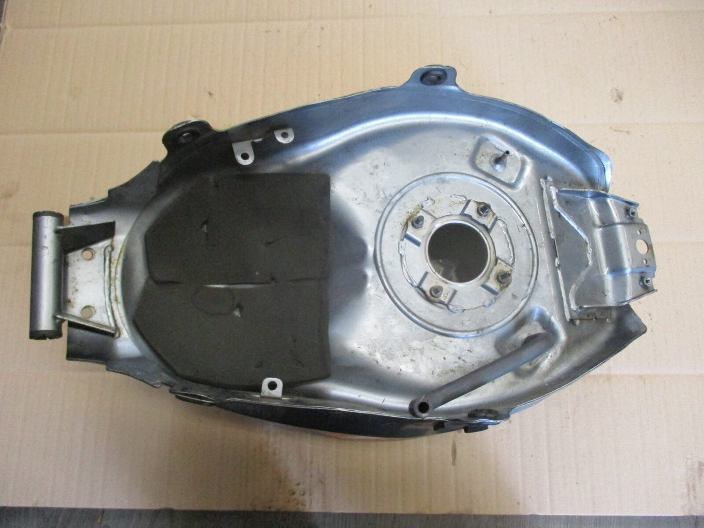 Réservoir d'essence pour Honda 125 CBR - JC50 - 2011 / 2018