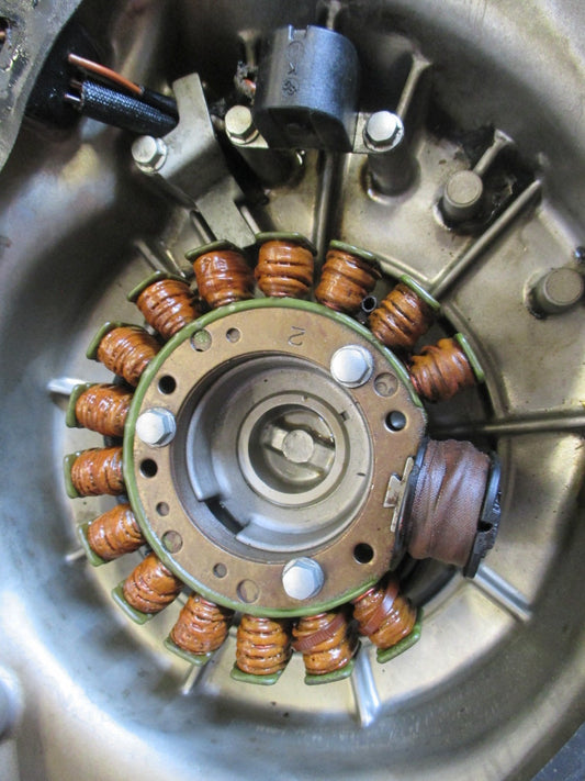 Stator + carter d'allumage pour Suzuki 750 DR - 800 DR - SR41 - SR42A