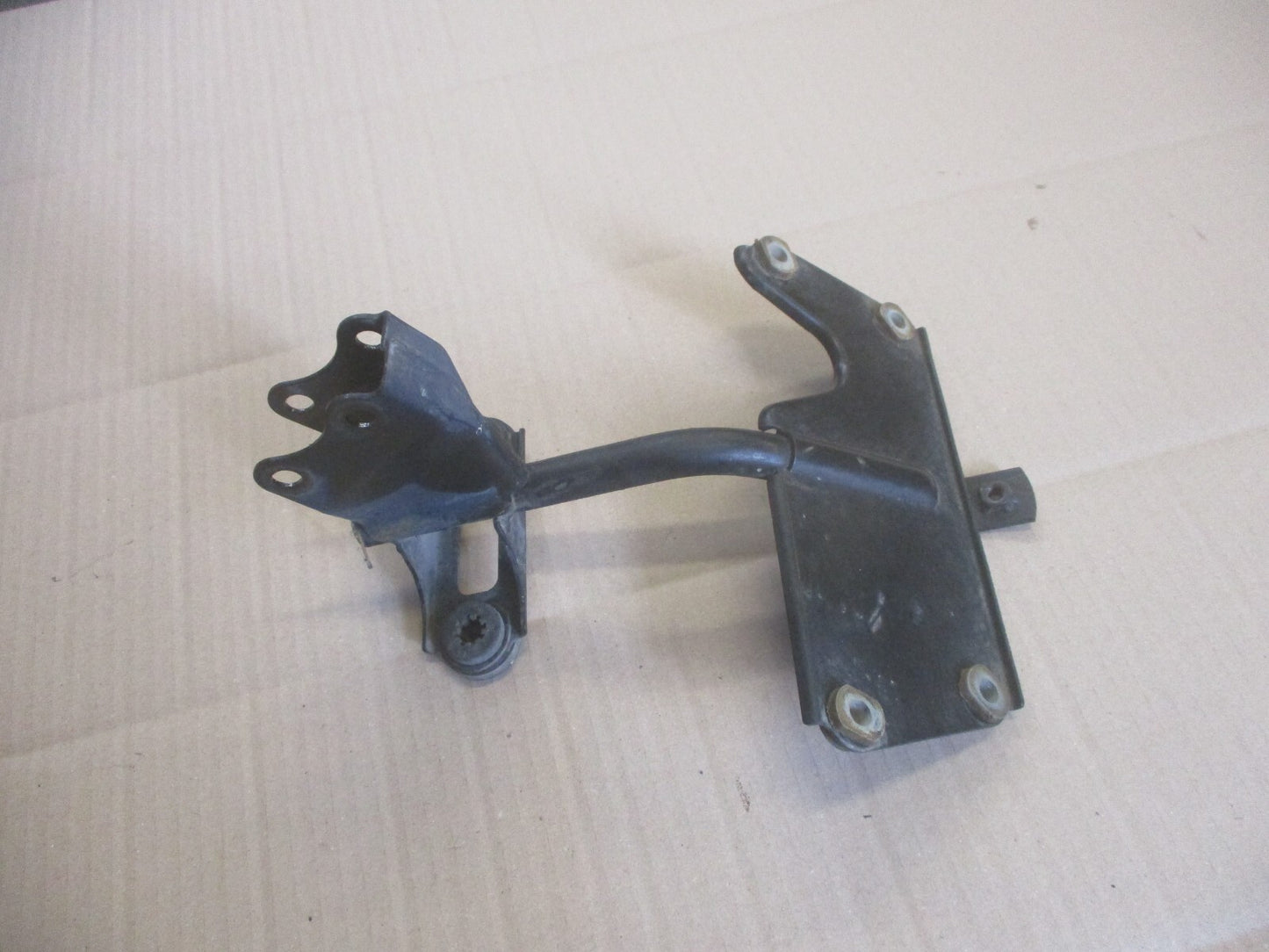 Araignée de phare pour Honda 125 CBF - JC40A