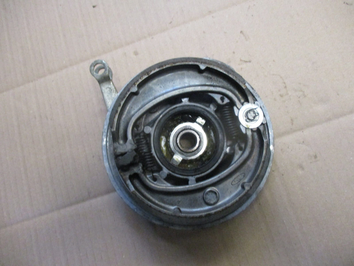 Tambour de frein avant + entraineur de compteur pour Honda 125 CM - JC05