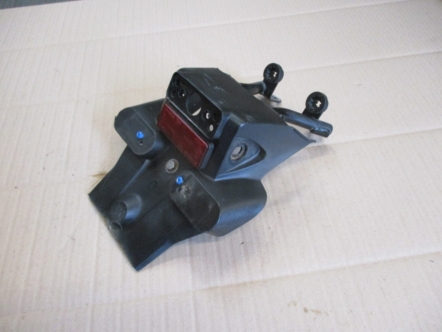 Bavette arrière coupée pour Honda 125 CBR - JC50 - 2011 / 2018