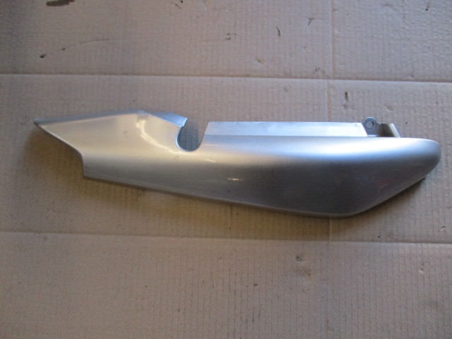 Cache arrière droit pour Yamaha 125 YBR - RE031 - RE051
