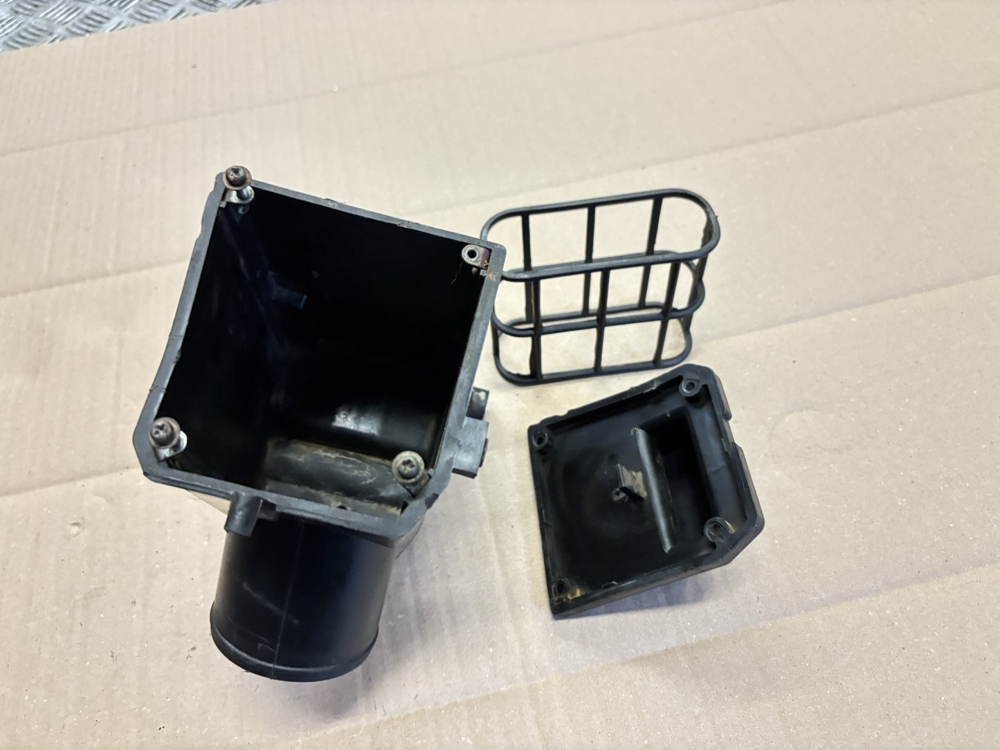 Boitier filtre à air + support filtre pour Kawasaki 125 KE - K1 - KS