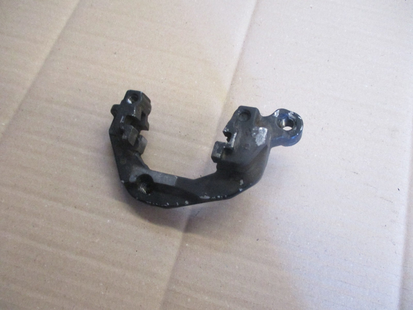 Support étrier de frein avant pour Yamaha 600 XTZ Super Ténéré - 3AJ