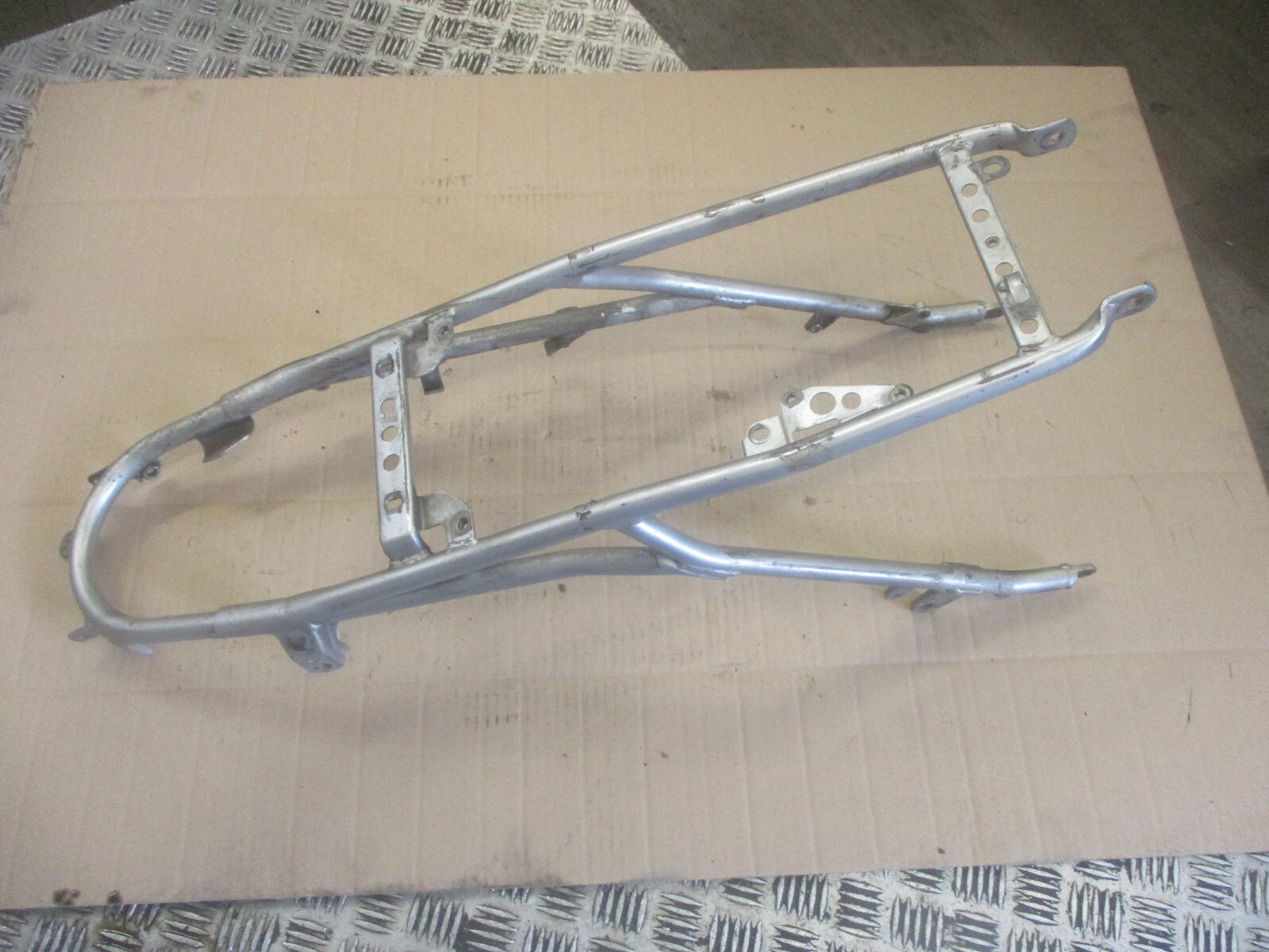 Boucle arrière de cadre pour Yamaha 600 TTR - DJ01 - 1999