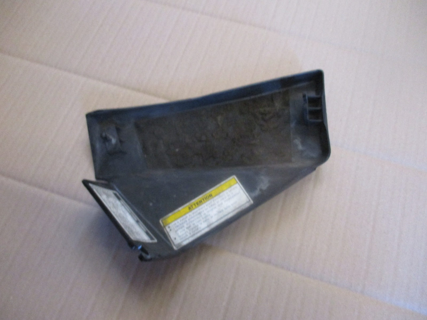 Cache latéral droit pour Yamaha 125 SR - 10F