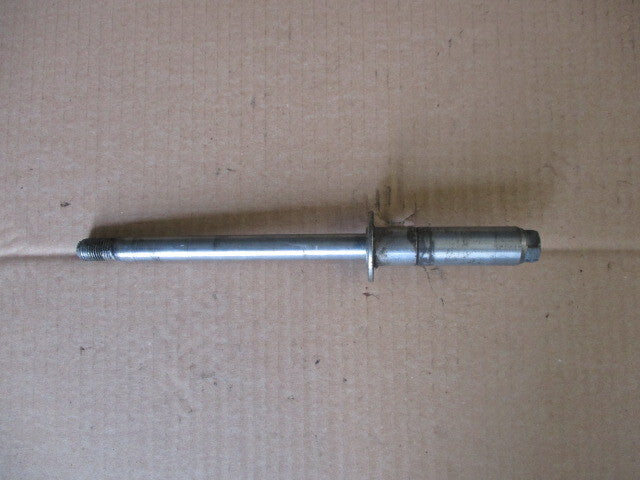 Axe de roue avant pour Suzuki 125 GZ Marauder