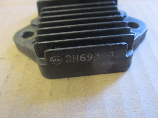 Régulateur pour Honda 1000 XLV Varadéro - SD01 - 1999/2002