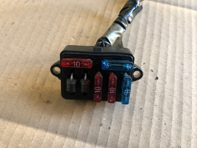 Boitier fusibles + diodes pour Honda 650 NX Dominator - RD08A