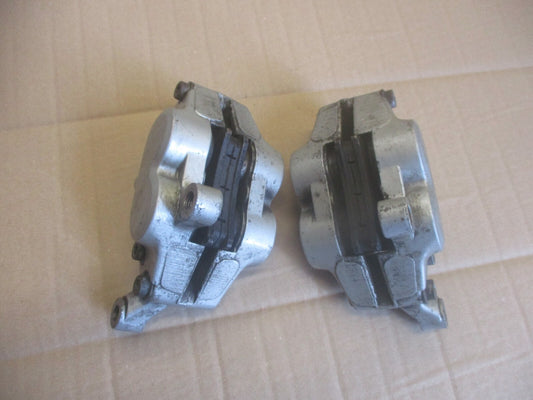 Etrier de frein avant droit et gauche pour Yamaha 850 TDM - 3VD