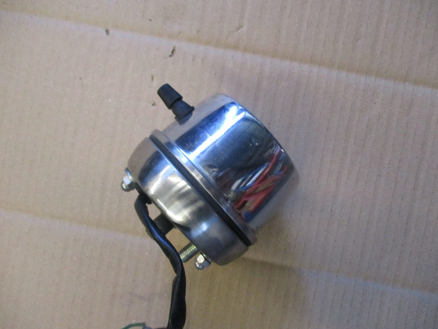 Compteur 5748 kms + cuvelage inférieur pour Honda 125 CM - JC05