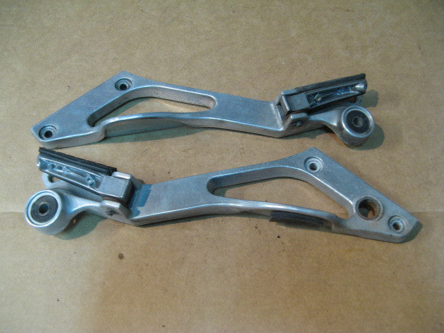 Platines cales pieds arrière pour Yamaha 850 TDM - 3VD