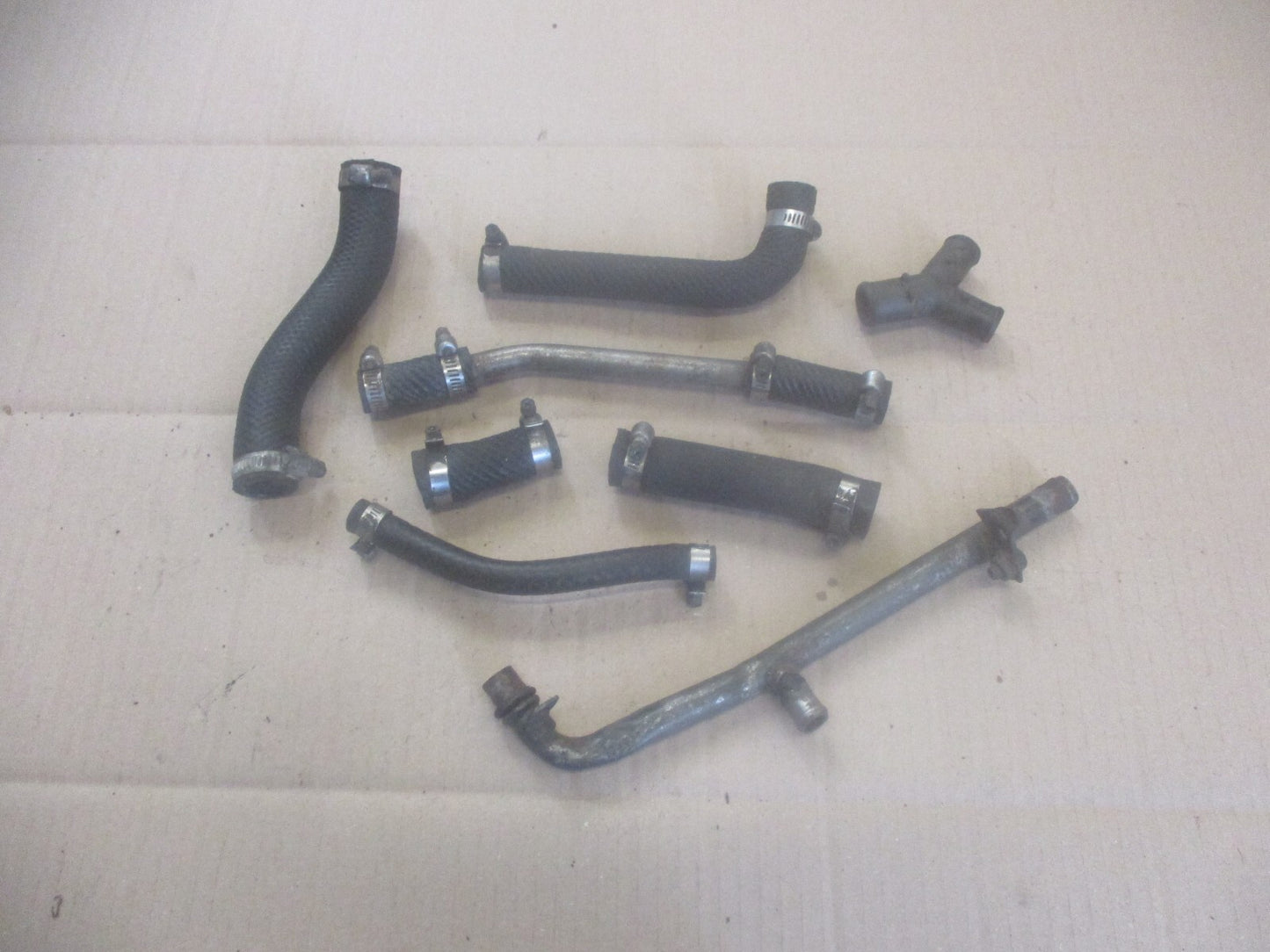 Tuyauteries rigides et souples d'eau pour Yamaha 200 DTR - 2YY