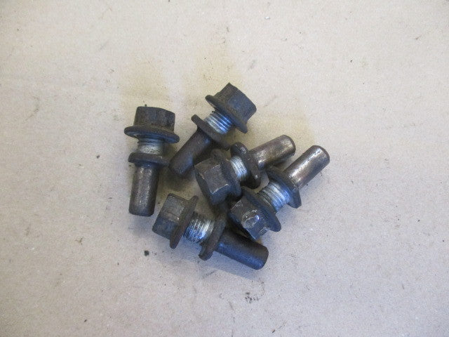Fixations de couronne arrière pour Honda 125 XLR - JD04