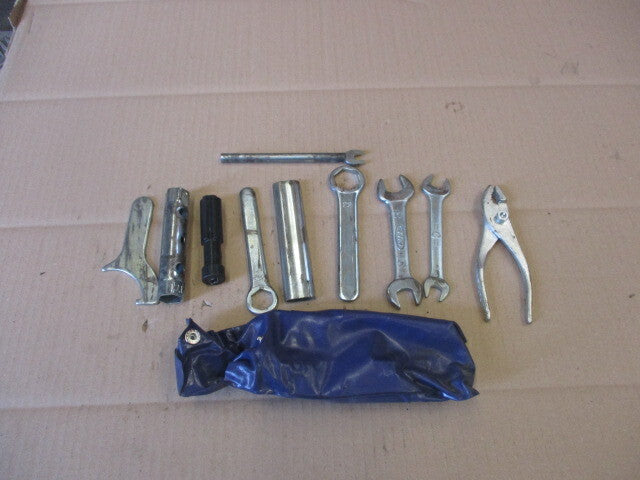 Pochette outils + outils pour Honda 125 Rebel - JC24A - JC26A