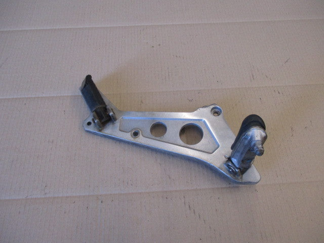Platine cales pieds droite pour Honda 650 NTV REVERE - RC33