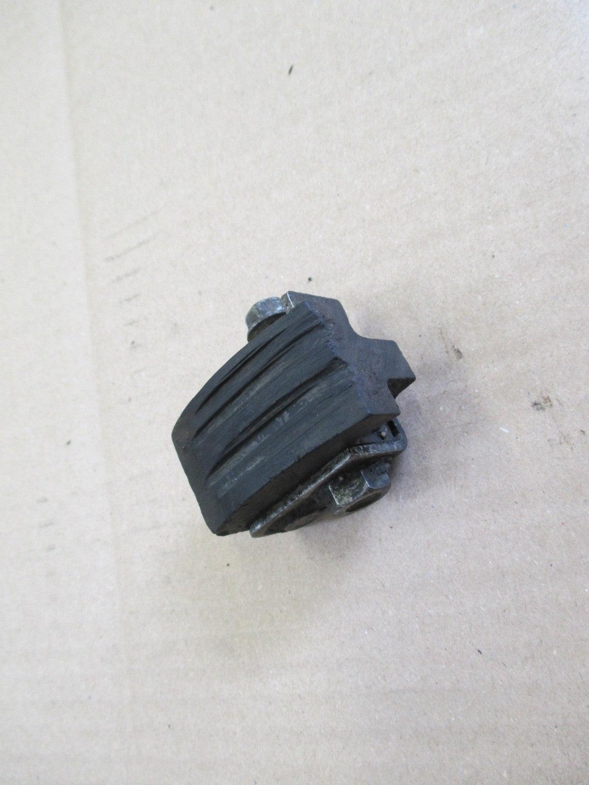 Patin inférieur de chaîne pour Honda 600 XLL - XLM - XLLM - PD04