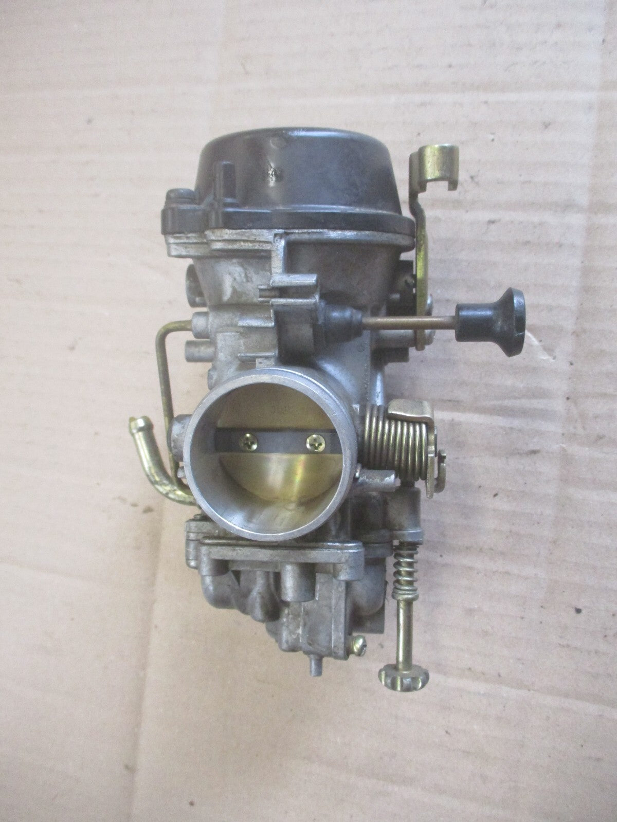 Carburateur pour Suzuki 650 DR - SP41A