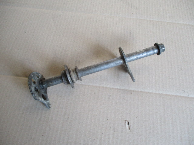 Axe de roue arrière pour Yamaha 550 XT - 5Y3