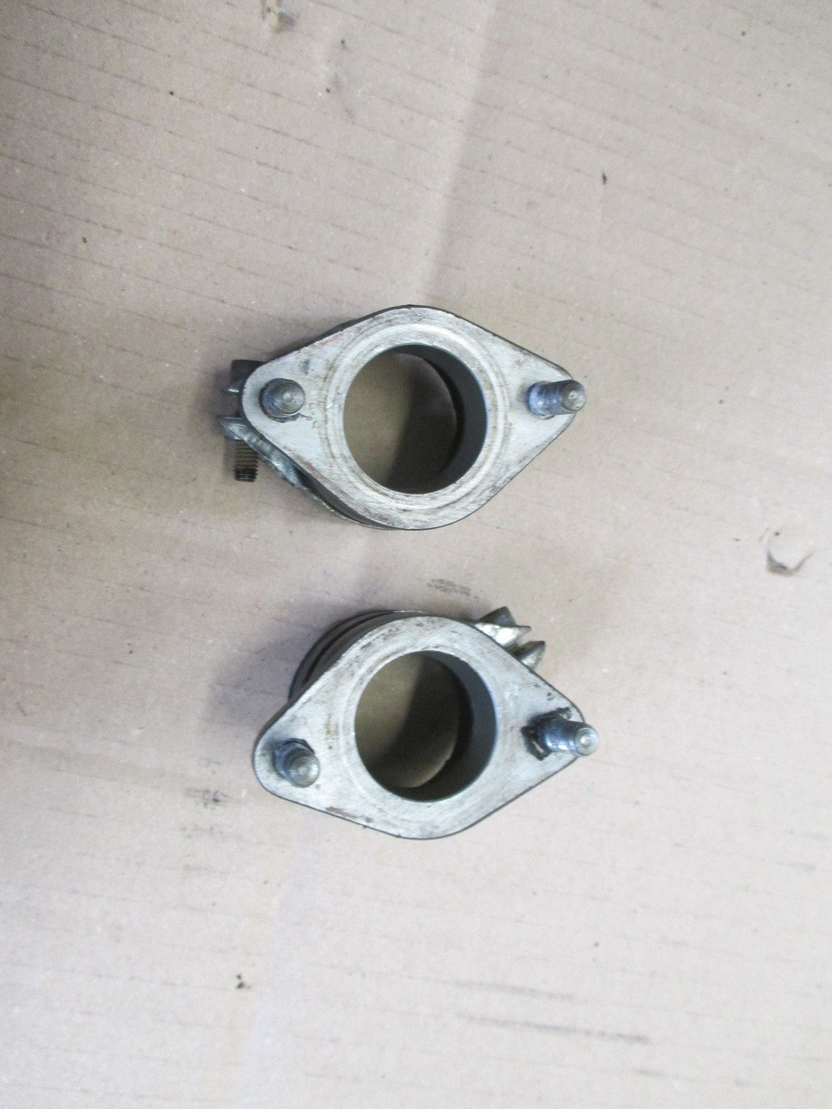 Pipes d'admission pour Honda 125 CBT - CB125T - 125 Twin