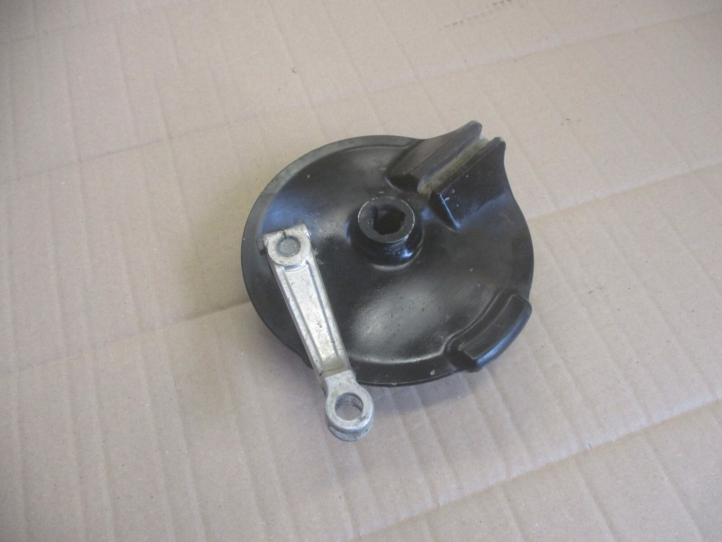 Tambour de frein arrière pour Yamaha 600 Ténéré - 34L