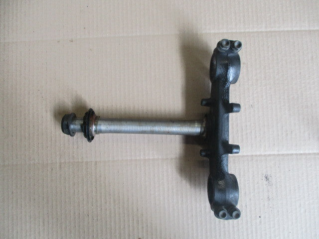 Té inférieur de fourche pour Honda 650 NX Dominator - RD02 - RD08A