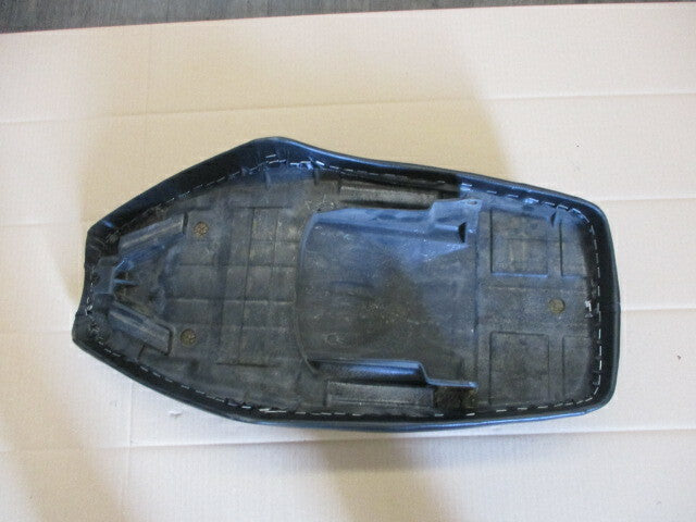 Selle refaite à neuf pour Yamaha 125 SR - 10F