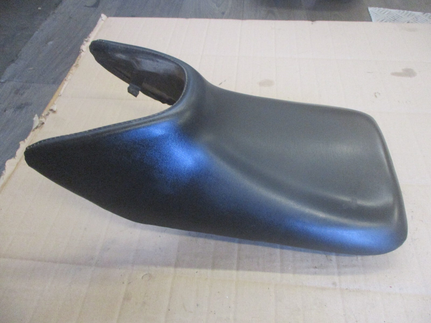 Selle conducteur avant pour Honda 125 CBR - JC34
