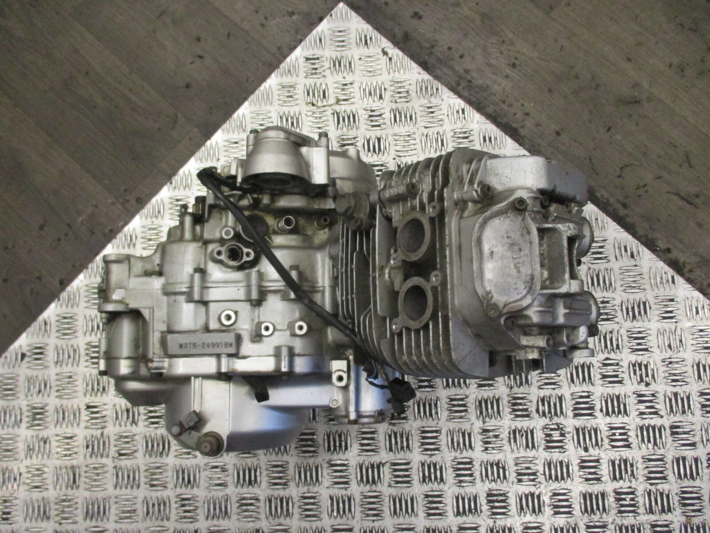 Moteur Yamaha 600 XTE - 3TB 4PT DJ02 - commande d'embrayage sur carter embrayage