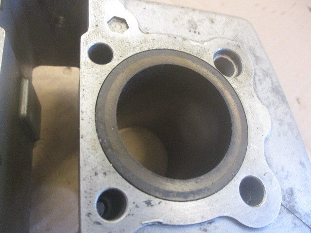 Cylindres / pistons pour Honda 125 CBT - CB125T - 125 Twin