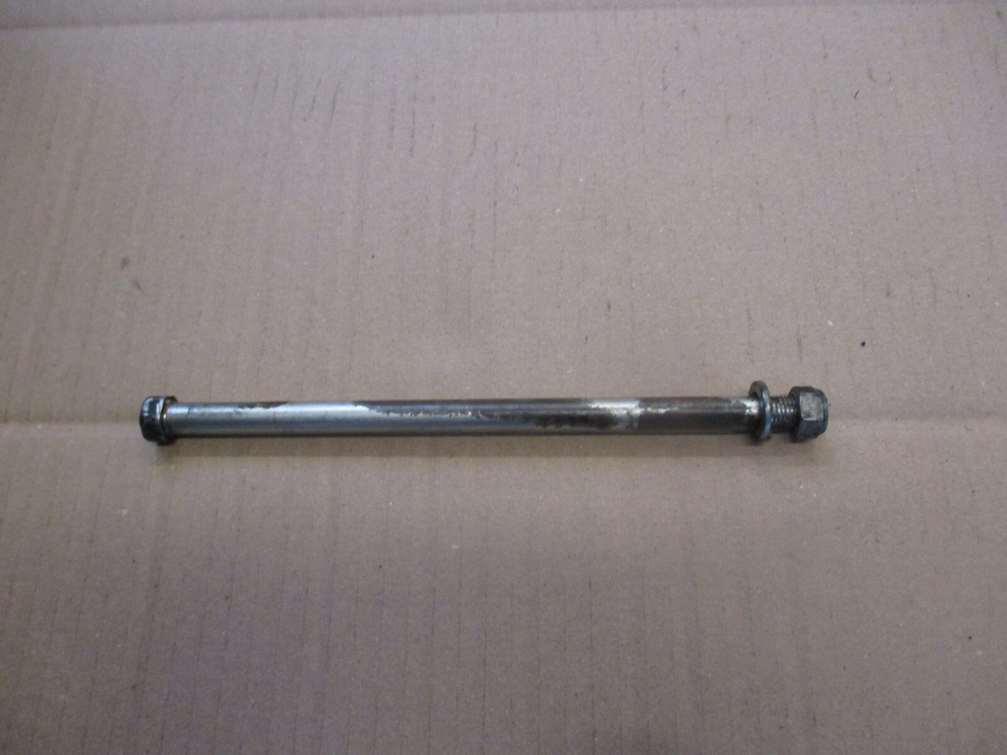 Axe de bras oscillant pour Yamaha 50 DT MX - 1RE
