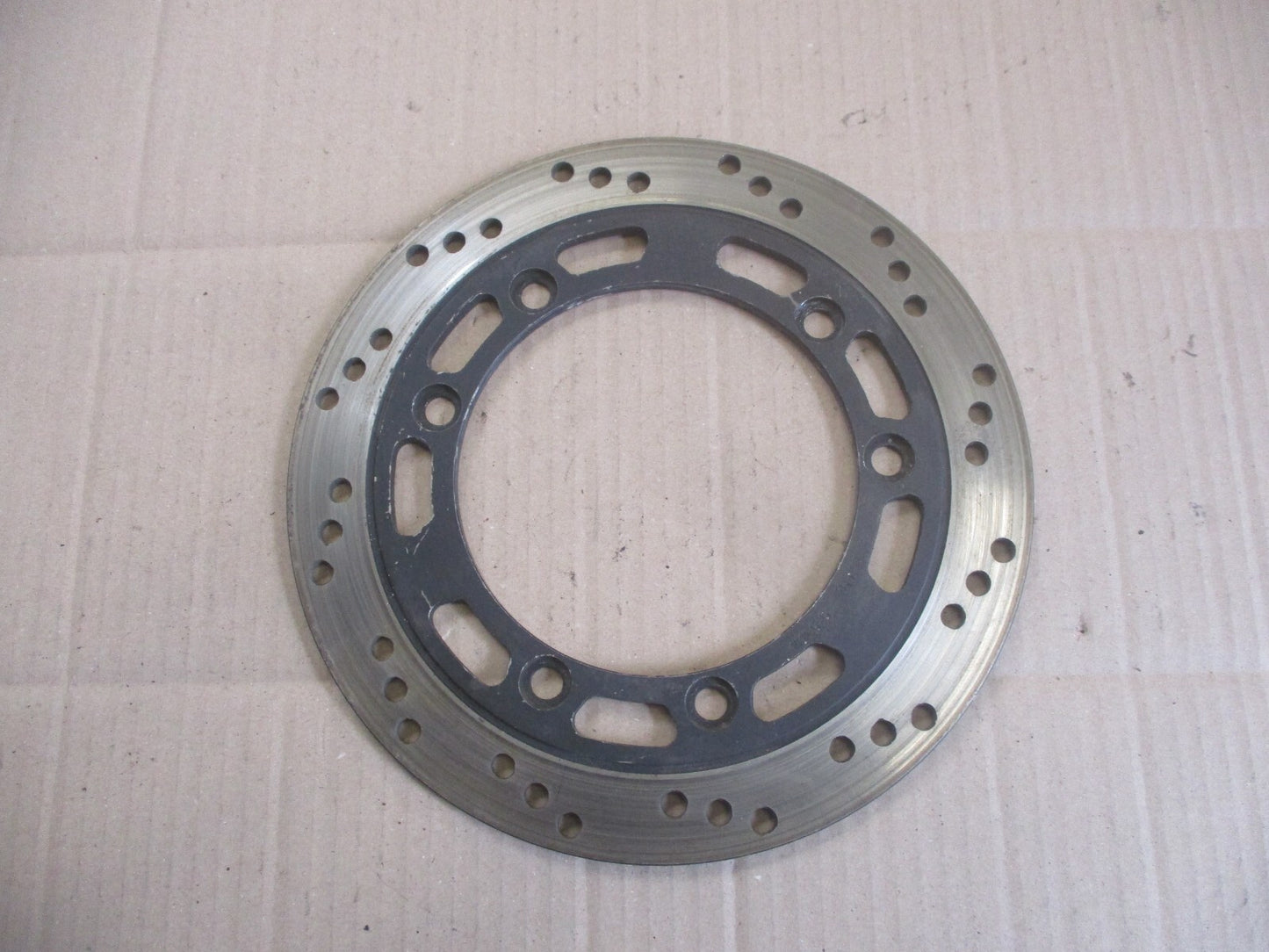 Disque de frein arrière Suzuki 650 DR - SP41A
