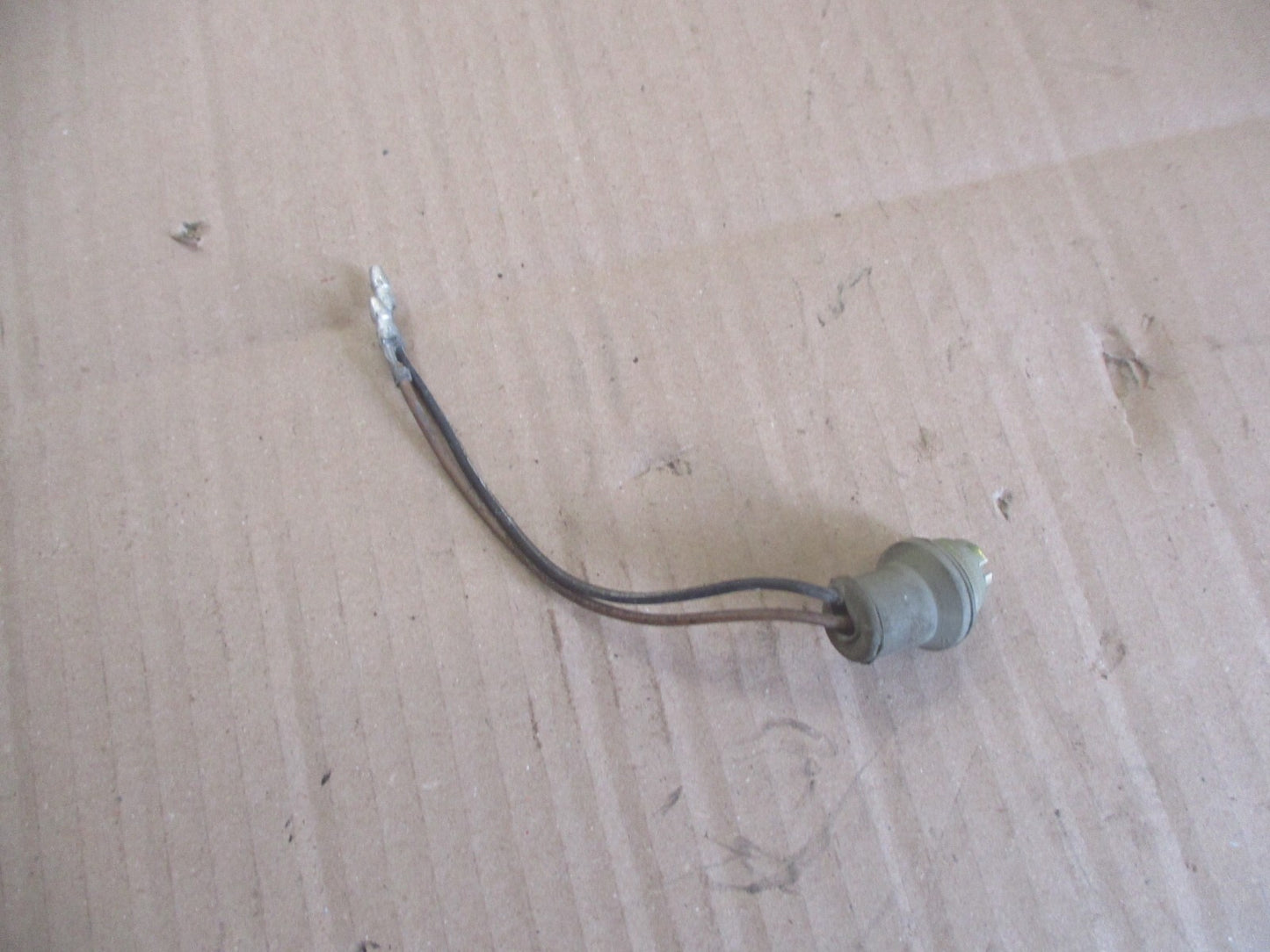 Support veilleuse de phare Suzuki 600 DR - 650 DR - SN41A - SP41A