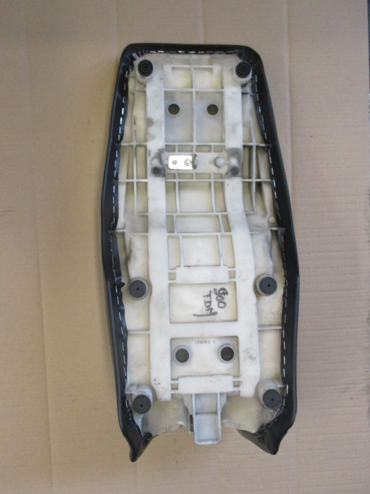 Selle refaite à neuf pour Yamaha 900 TDM - RN081 - 2002/2005