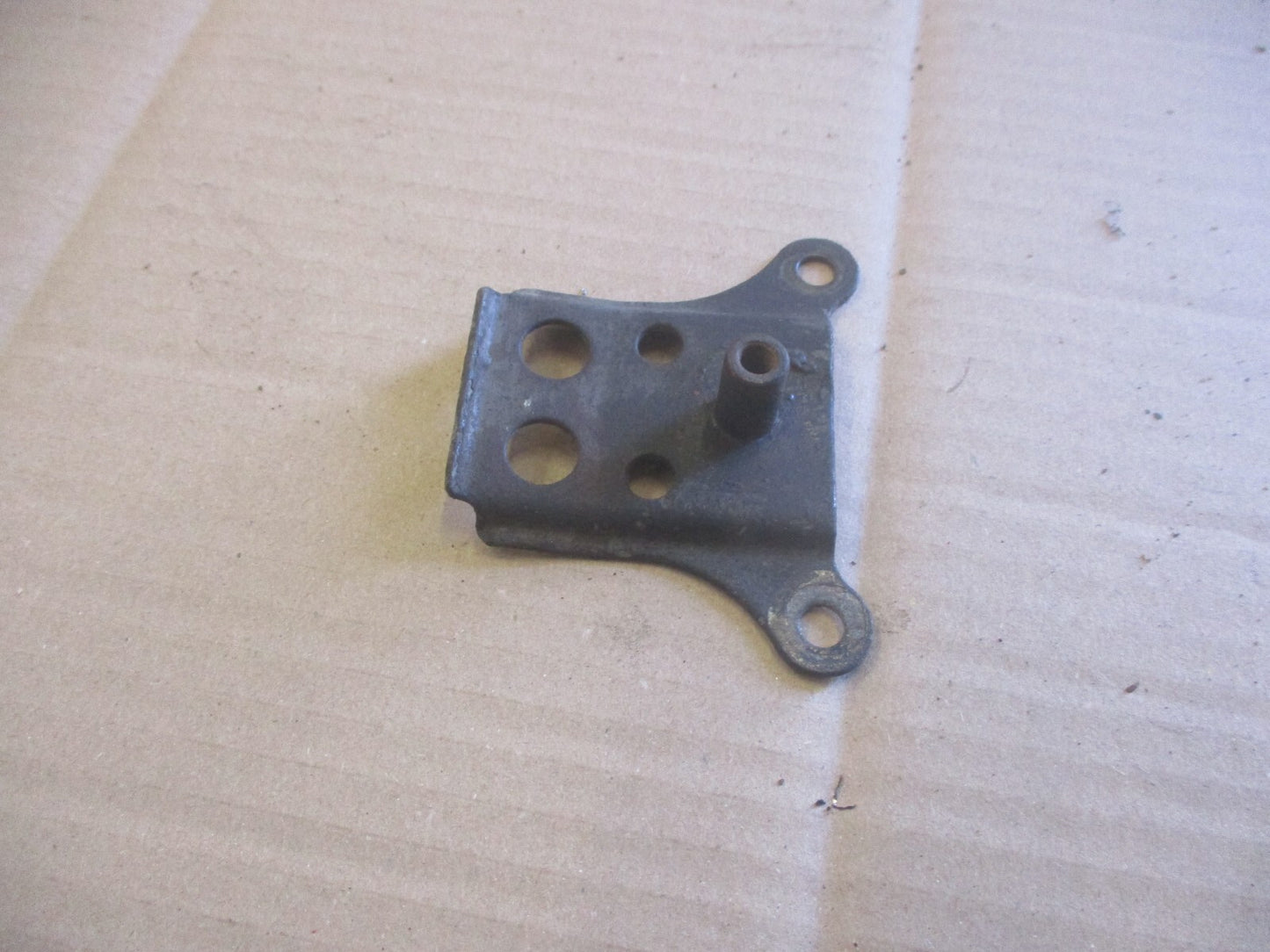 Fixation arrière de réservoir pour Honda 500 XLR - PD02
