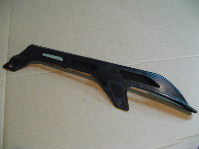 Protège chaîne pour Suzuki 650 DR RS SE - SP42A - SP43A - SP44A