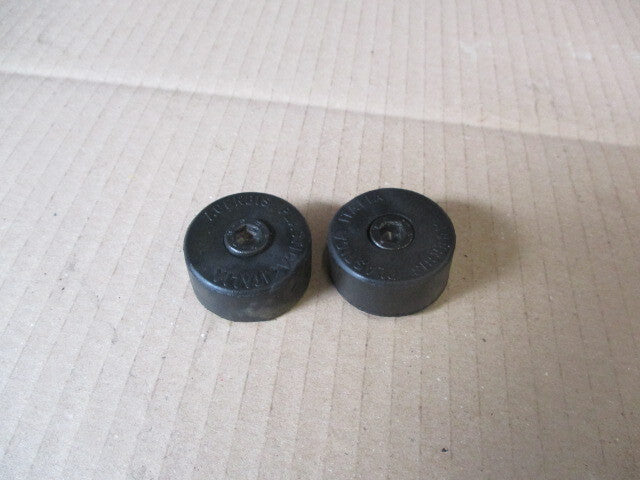 Caoutchouc de réservoir + vis pour Aprilia 125 Tuareg