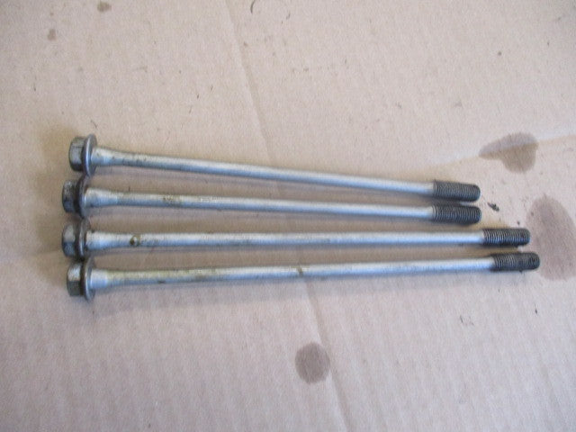 Vis de fixation culasse Suzuki 650 DR RS SE - SP42A - SP43A - SP44A